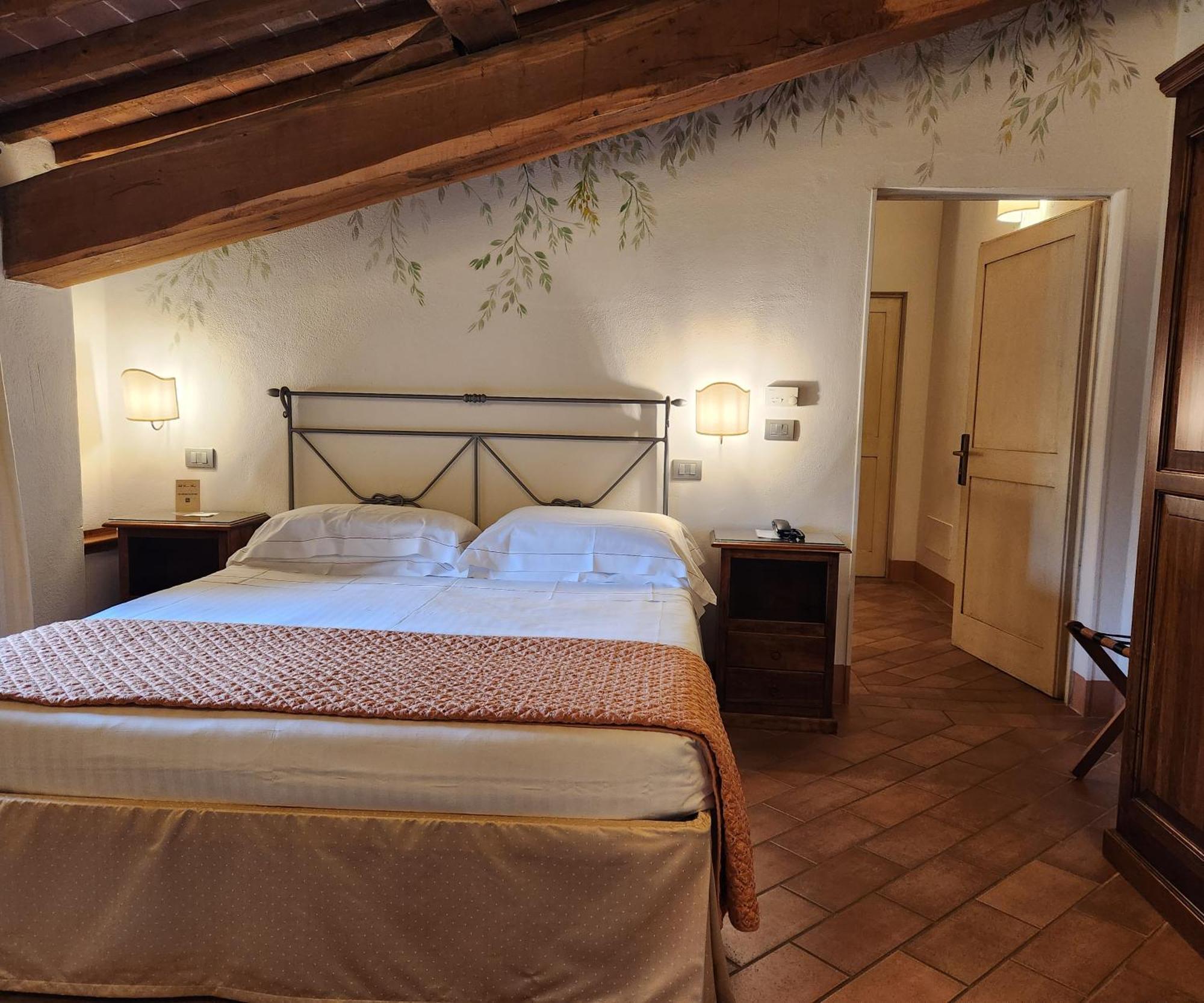 Villa Curina Resort Castelnuovo Berardenga Buitenkant foto